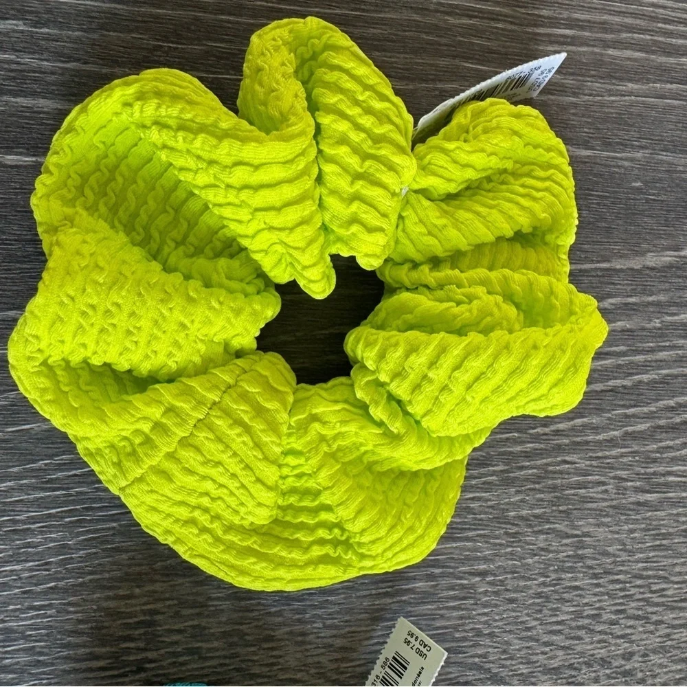 Lot of 4 Aerie Scrunchies